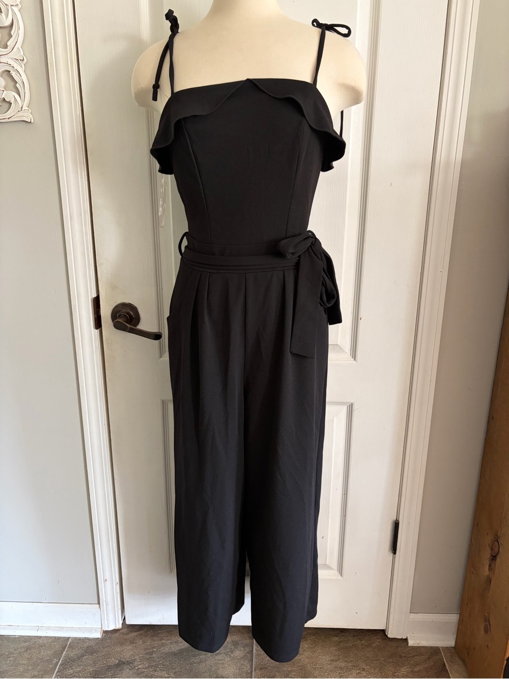 Emerald Sundae Black Sweetheart Neck Jumpsuit Wide Leg Cropped Tie Classy Size M